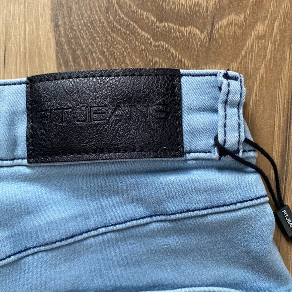 Fitjeans Contour High Waisted Bleach Blue NWT - Picture 6 of 7